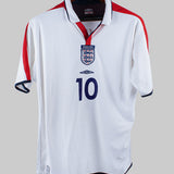 England 2005-06 Owen Home Kit  (L)