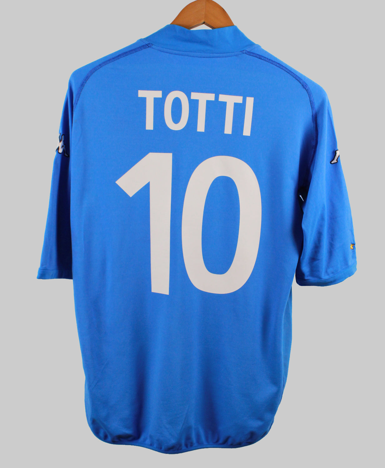 Italy 2002 Totti Home jersey