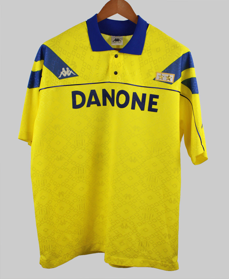 Juventus 1992-93 Away Jersey shirt