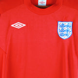 England 2010 Away Kit  (L)
