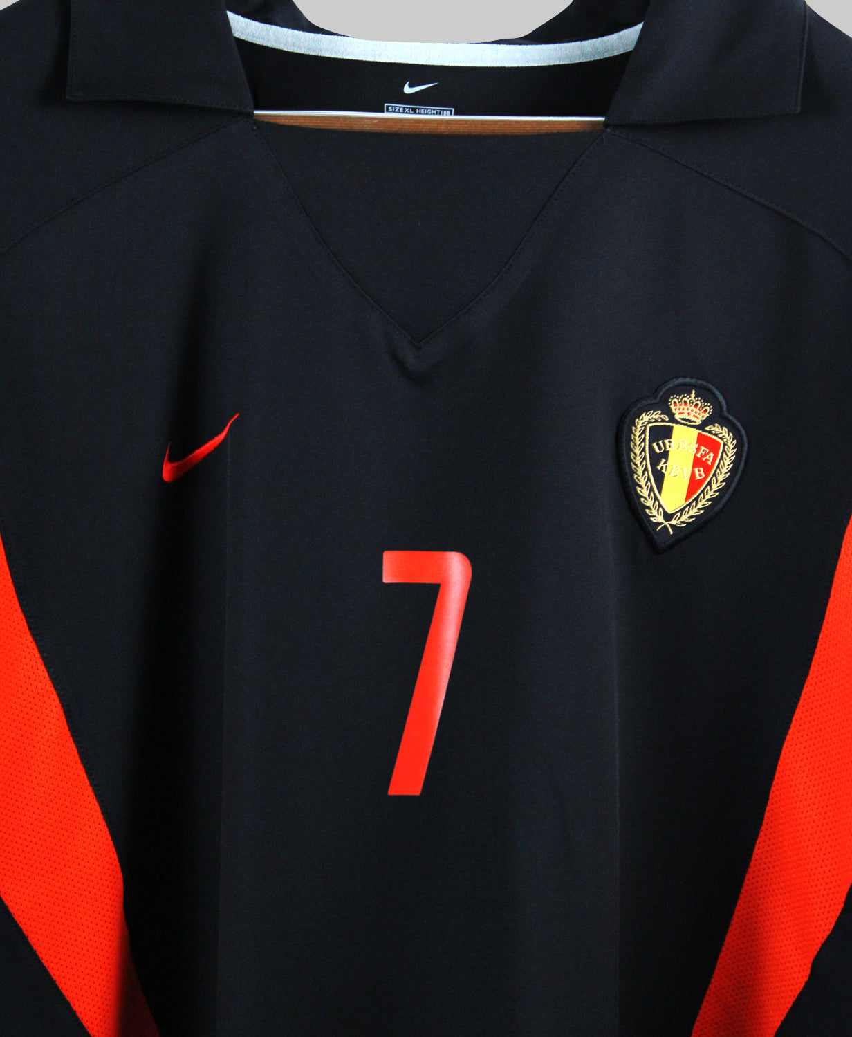 Belgium 2002-03 Wilmots Away Kit  (XL)