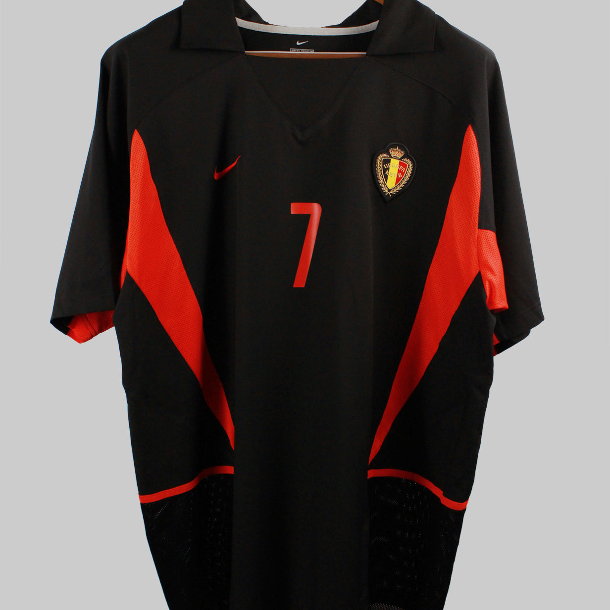Belgium 2002-03 Wilmots Away Kit  (XL)