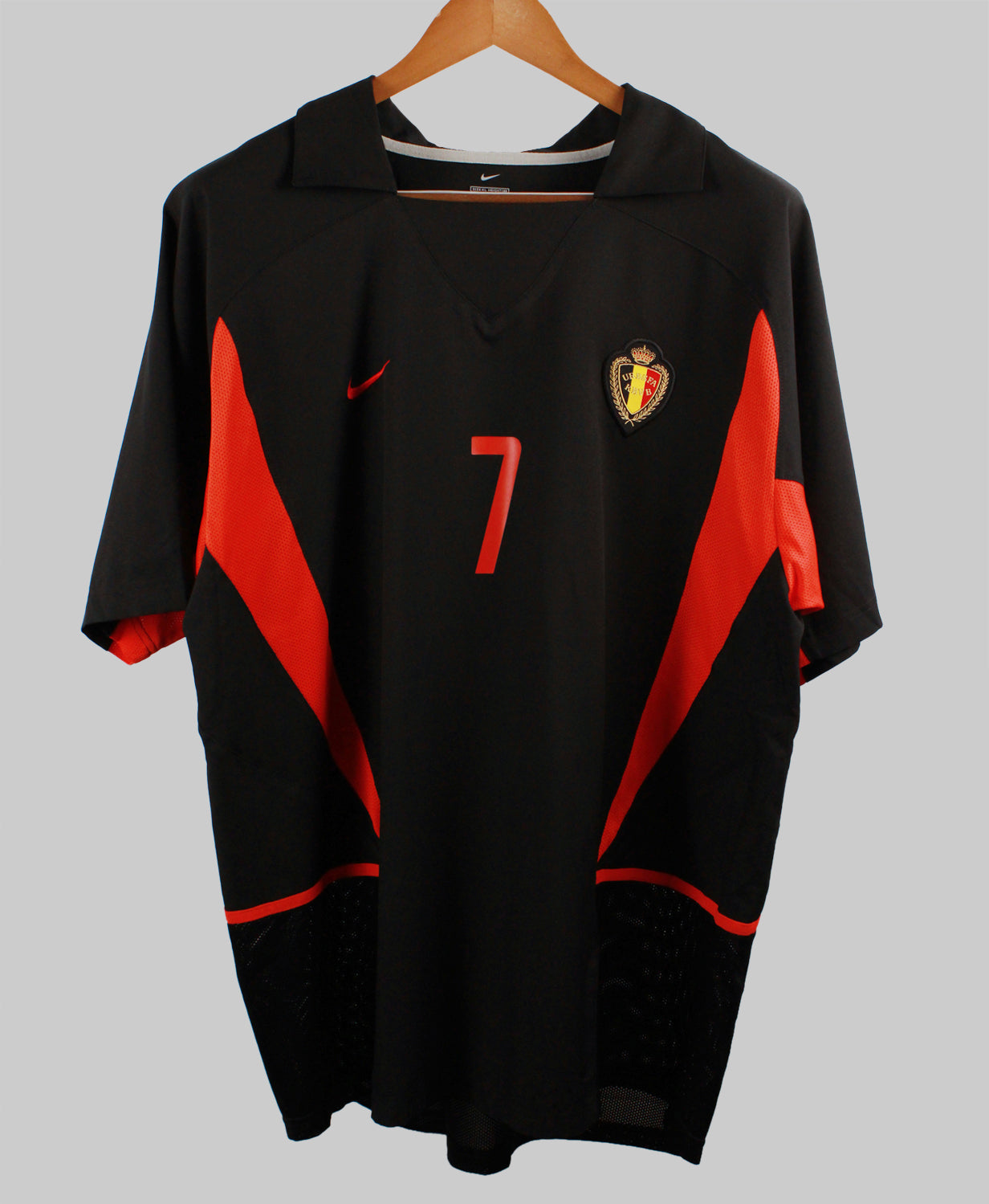 Belgium 2002-03 Wilmots Away Kit  (XL)
