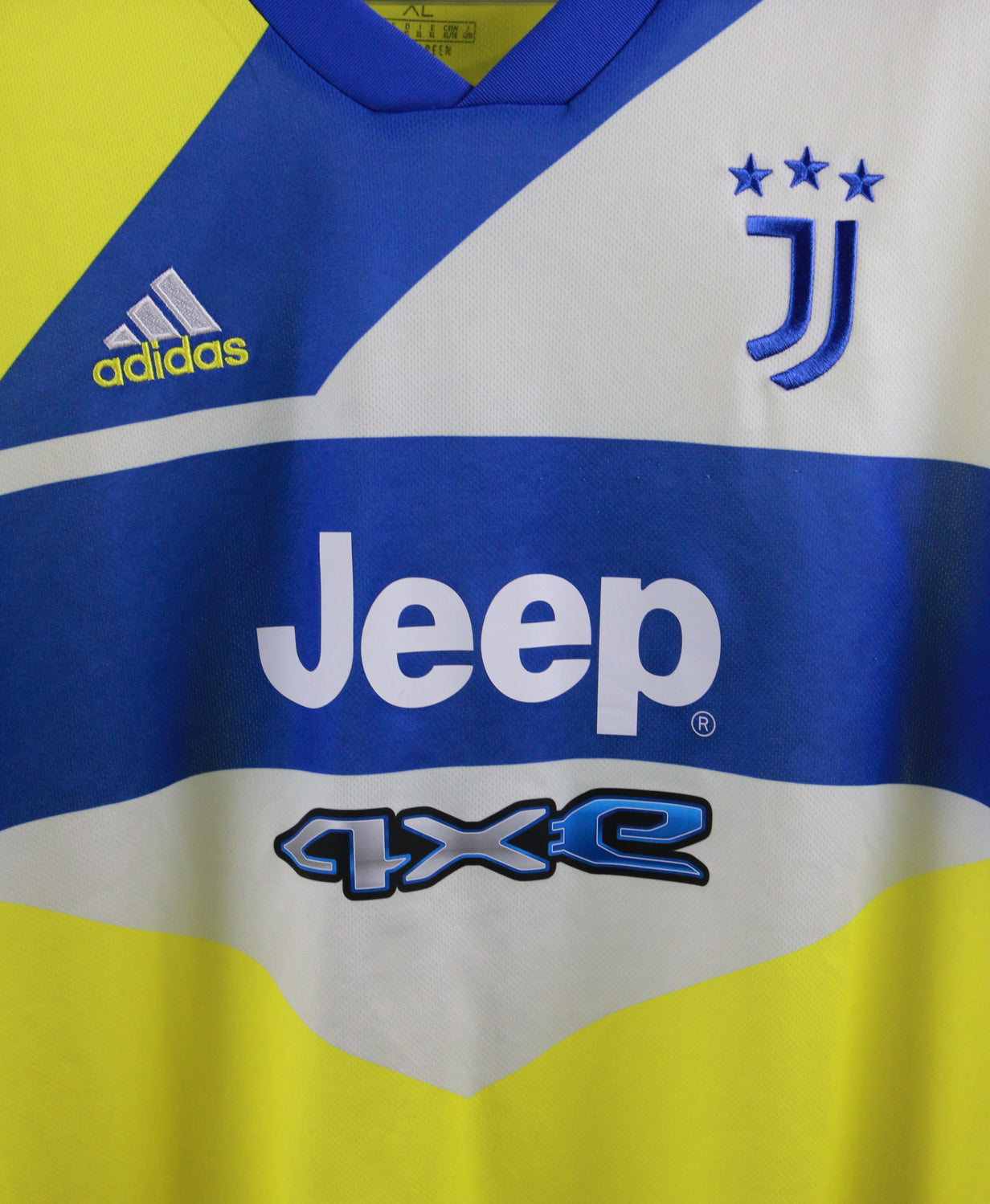 Juventus 2021-22 Vlahovic Third Kit (XL)