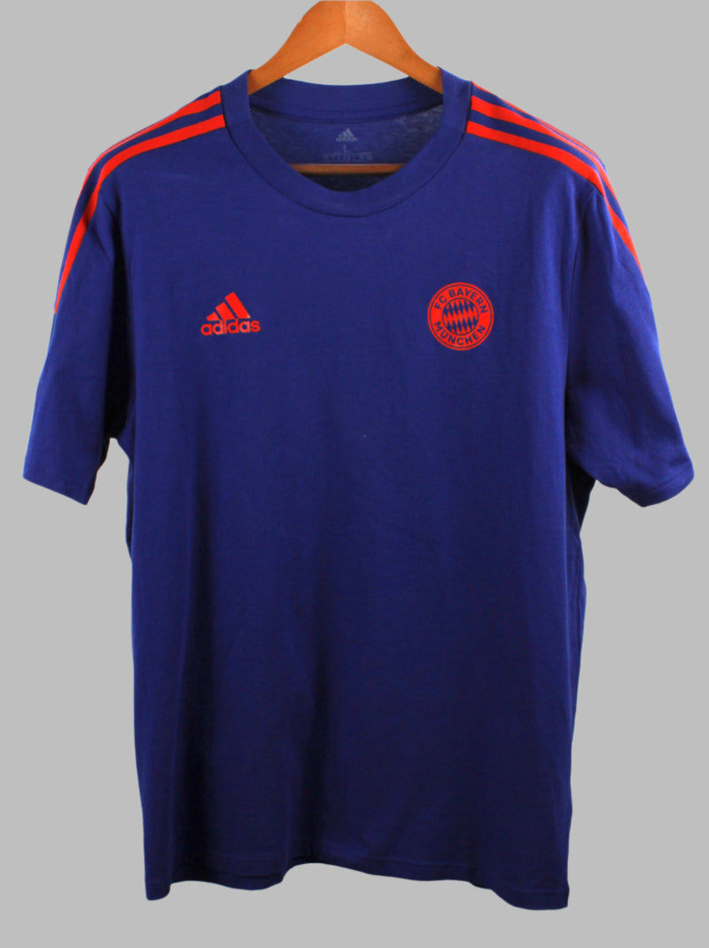 Bayern Munich 2021-22 Training Second Jersey Kit (L)