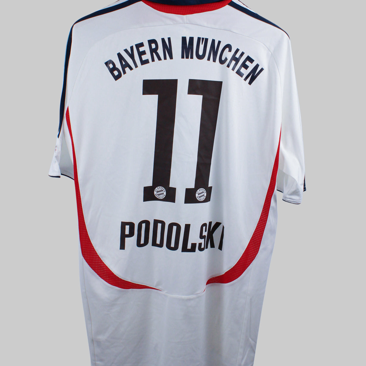 Bayern Munich 2006-07 Podolski Away Kit (XL)