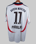 Bayern Munich 2006-07 Podolski Away Kit (XL)