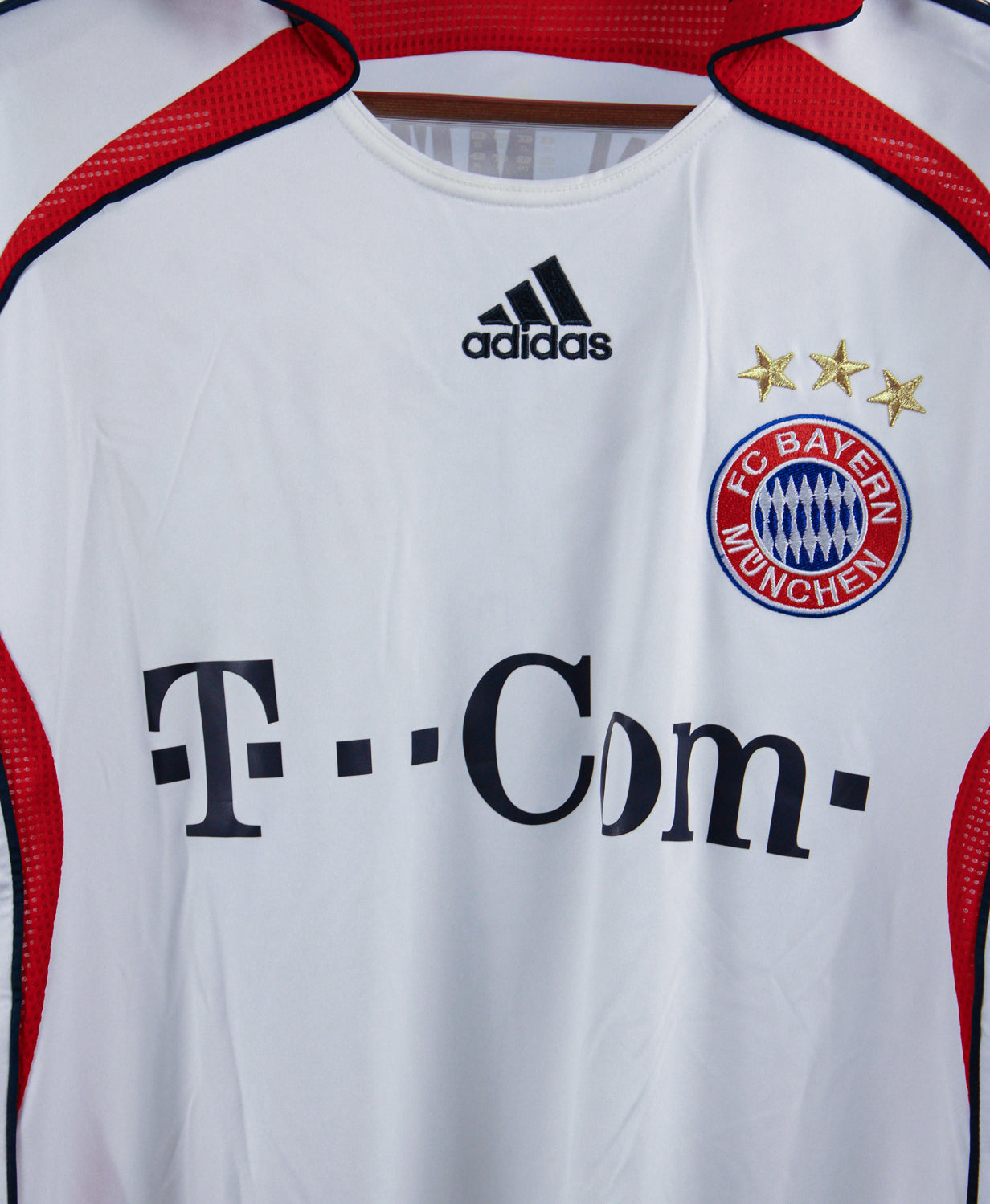 Bayern Munich 2006-07 Podolski Away Kit (XL)