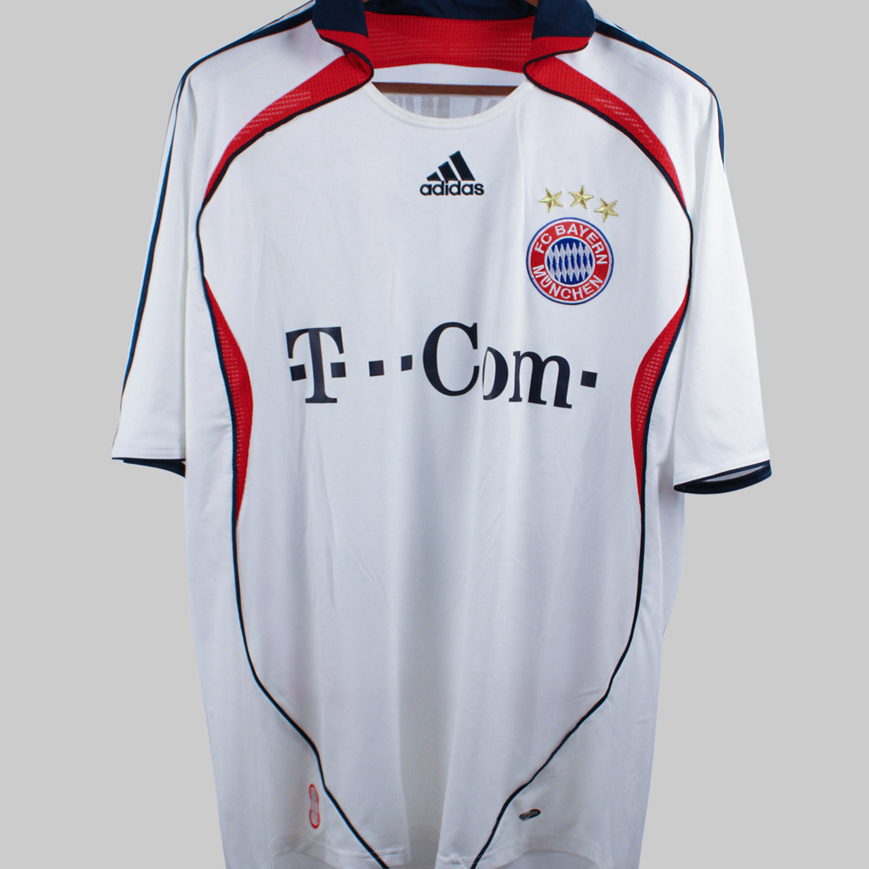 Bayern Munich 2006-07 Podolski Away Kit (XL)