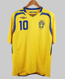 Sweden 2008-09 Ibrahimovic Home Kit  (L)
