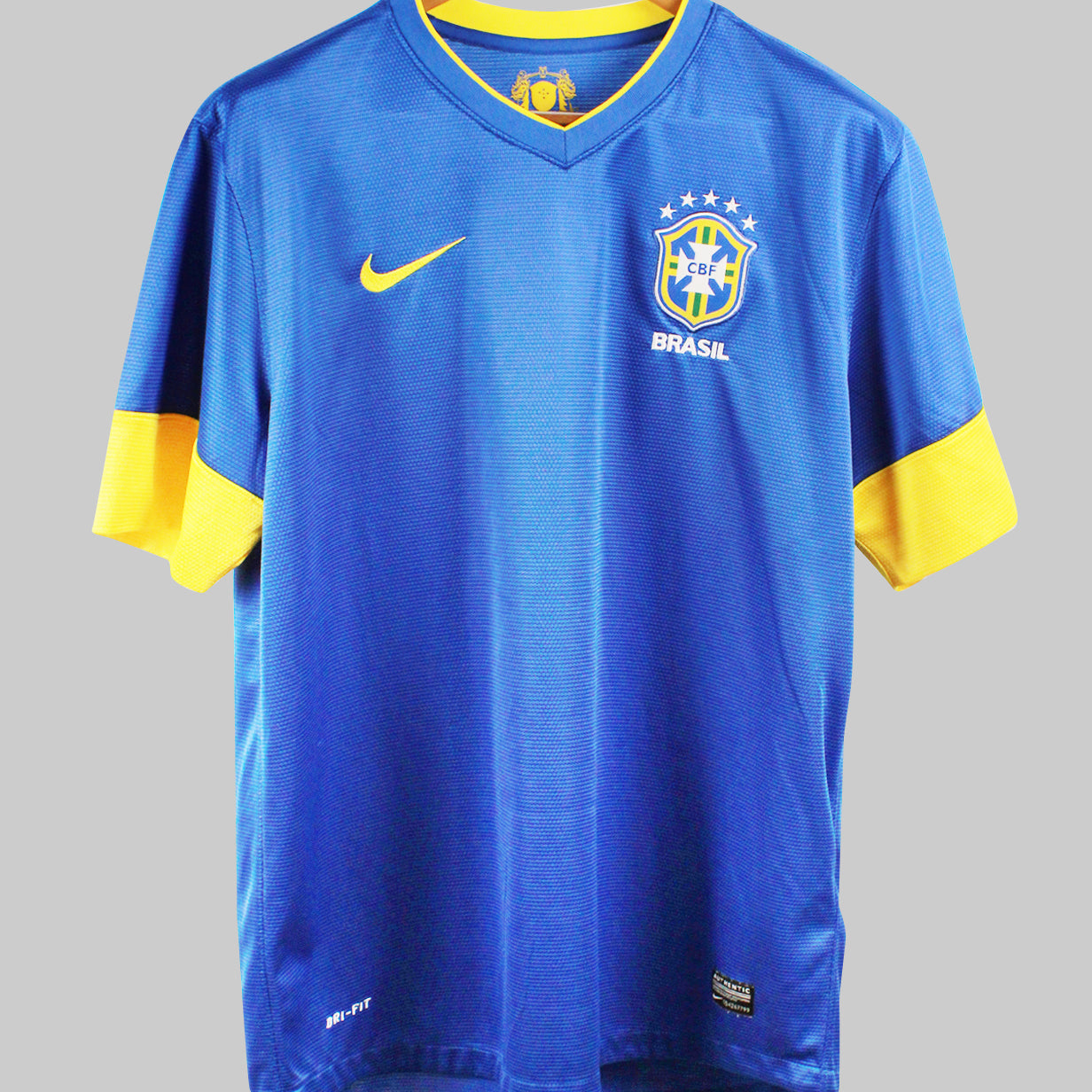 Brazil 2012 Away Kit (L)