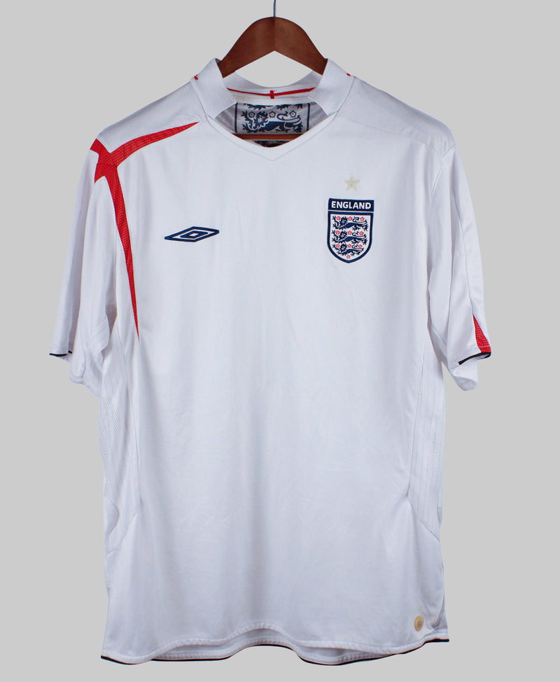 England 2005-06 Home Kit (2XL)