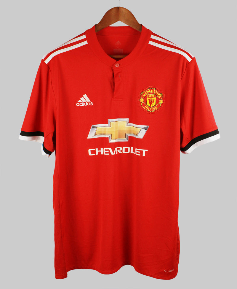 Manchester United 2017-18 home vintage football shirt, size XL — Adidas.