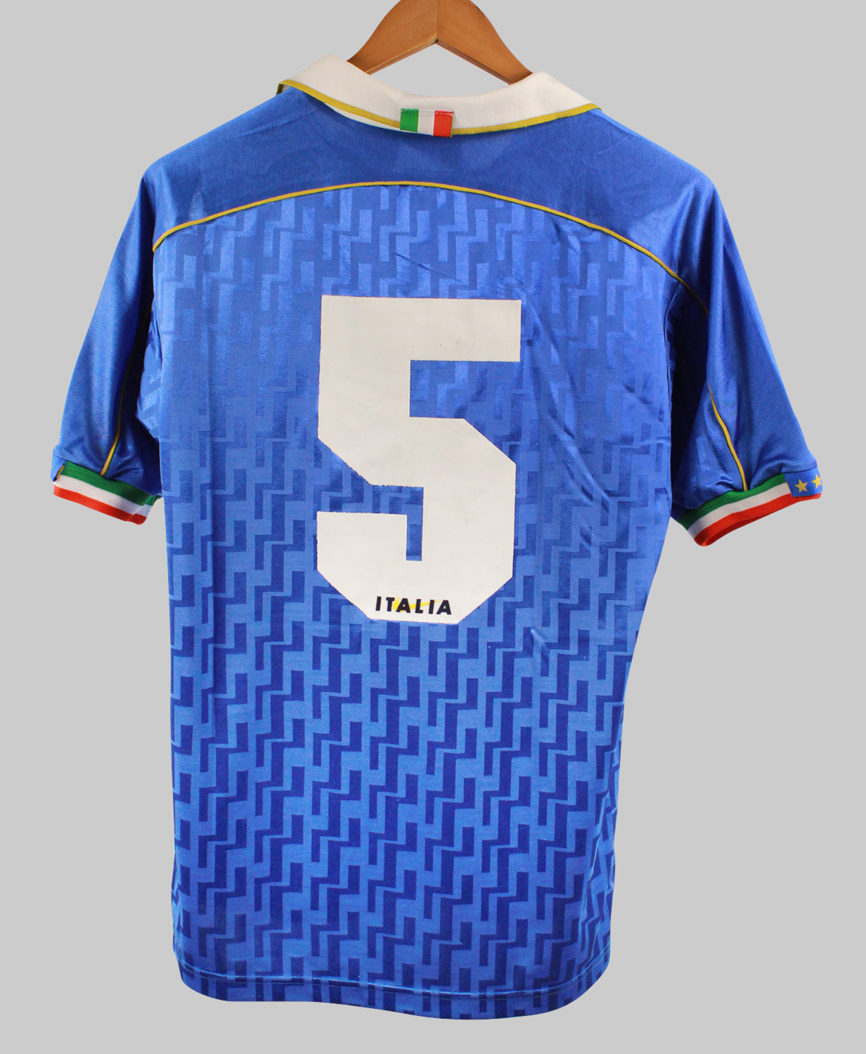 Italy 1995-96 Maldini Home Kit (S)