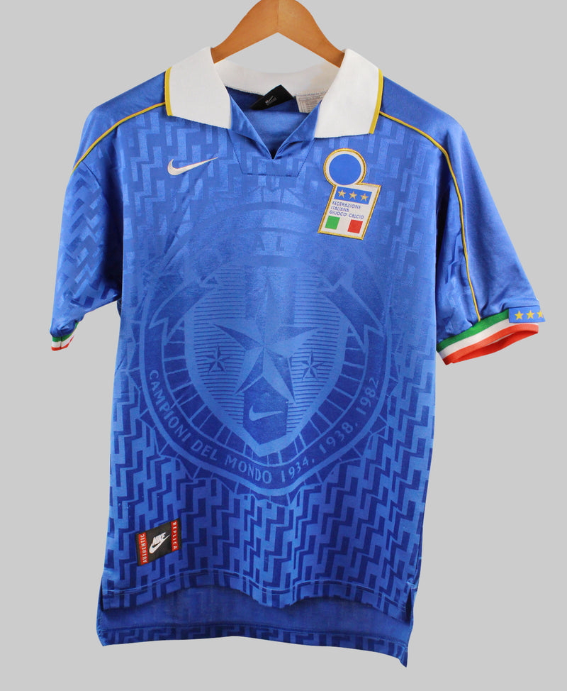 Italy 1995-96 Maldini Home Kit (S)