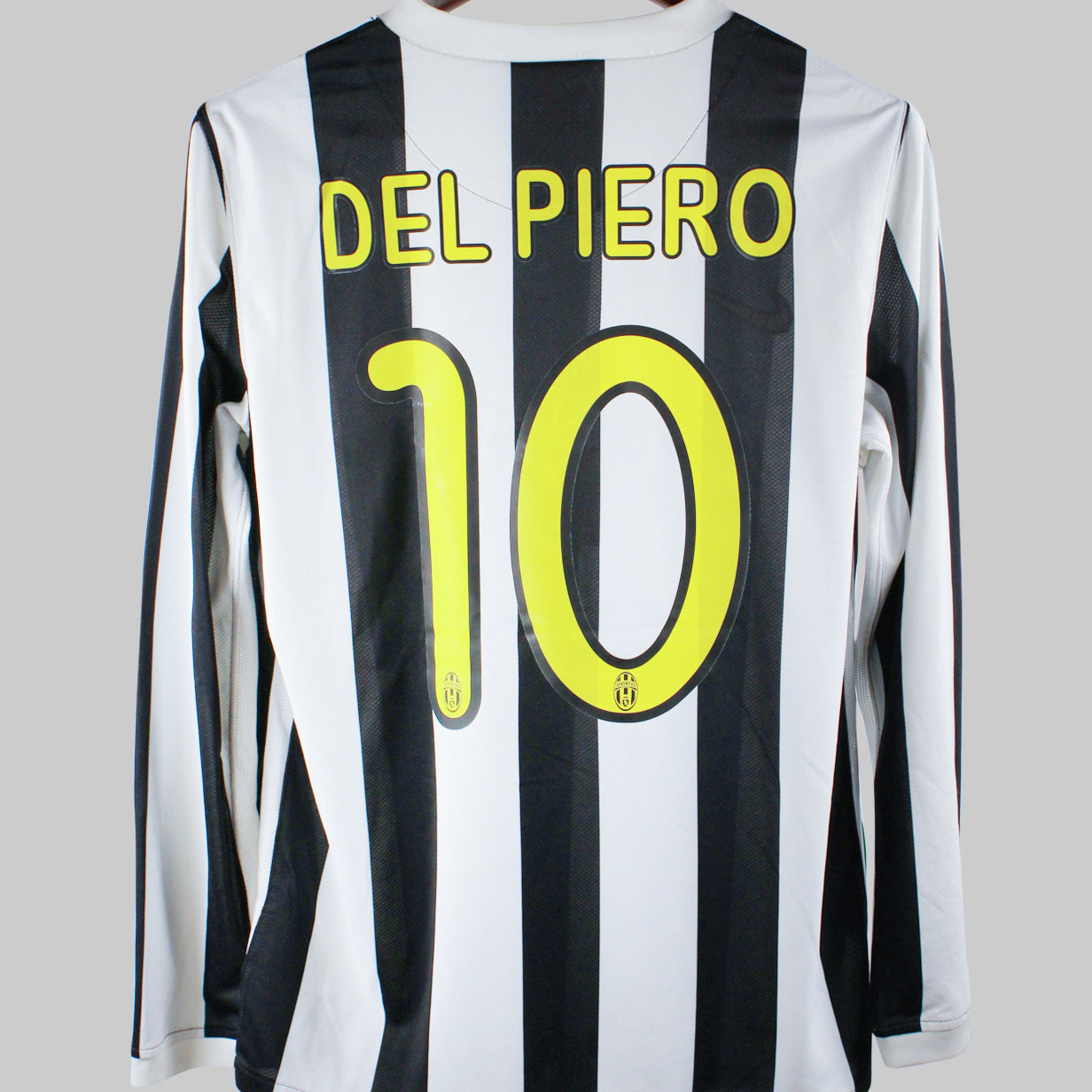 Juventus 2009-10 Del Piero Long Sleeve Home Kit (M)