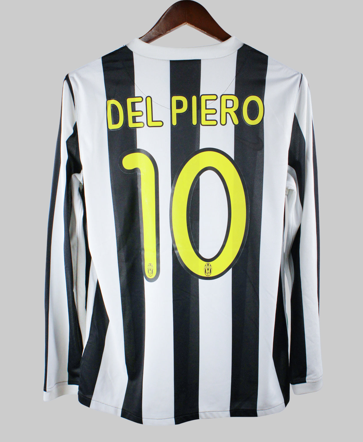 Juventus 2009-10 Del Piero Long Sleeve Home Kit (M)