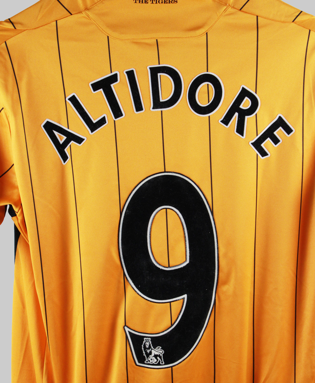 Hull City 2009-10 Altidore Home Kit (M)