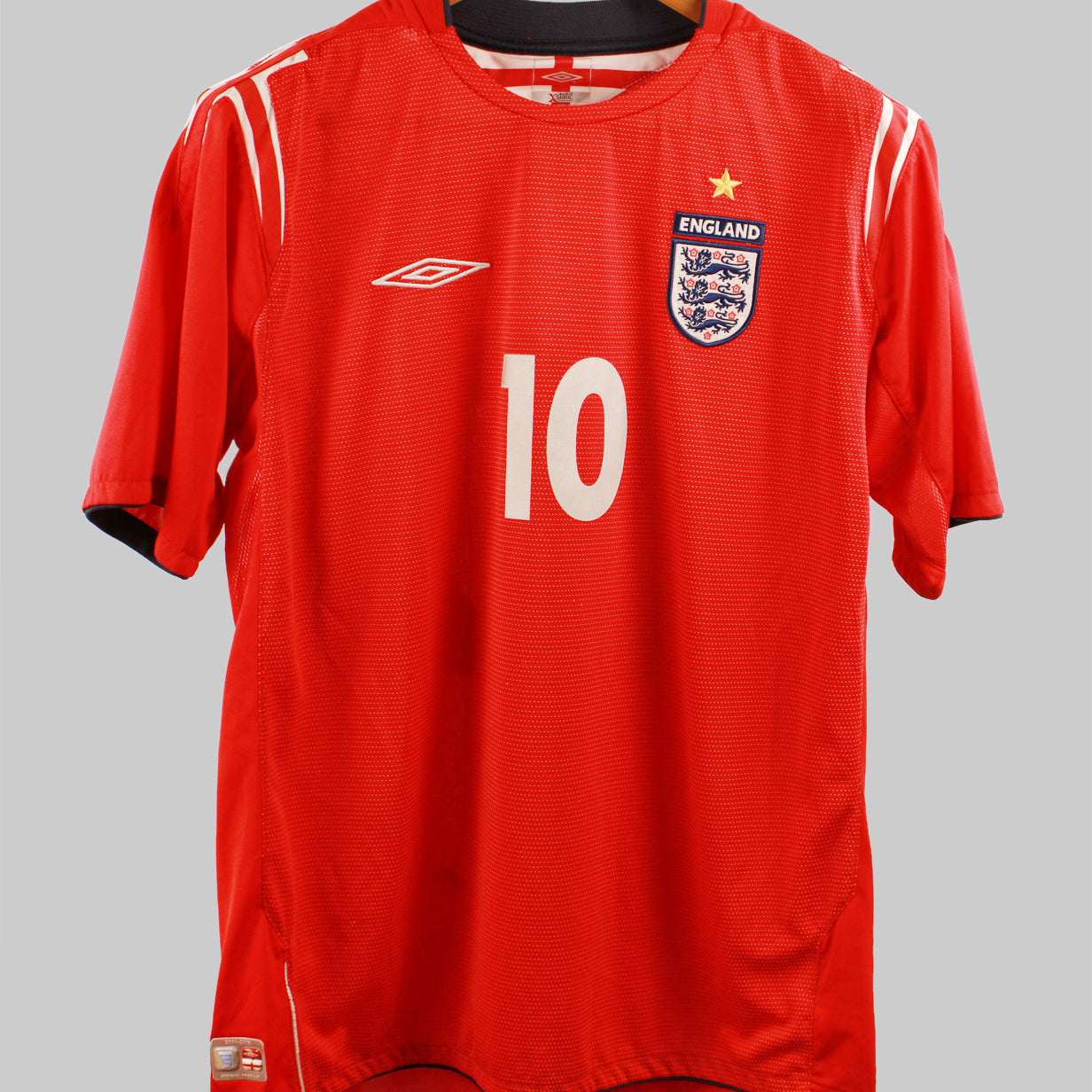 England 2004-05 Owen Away Kit (L)