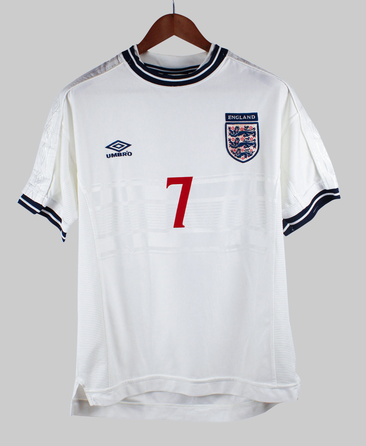 England 2000-01 Beckham Home Kit (L)