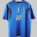 Italy 2006-07 Totti Home Kit (M)