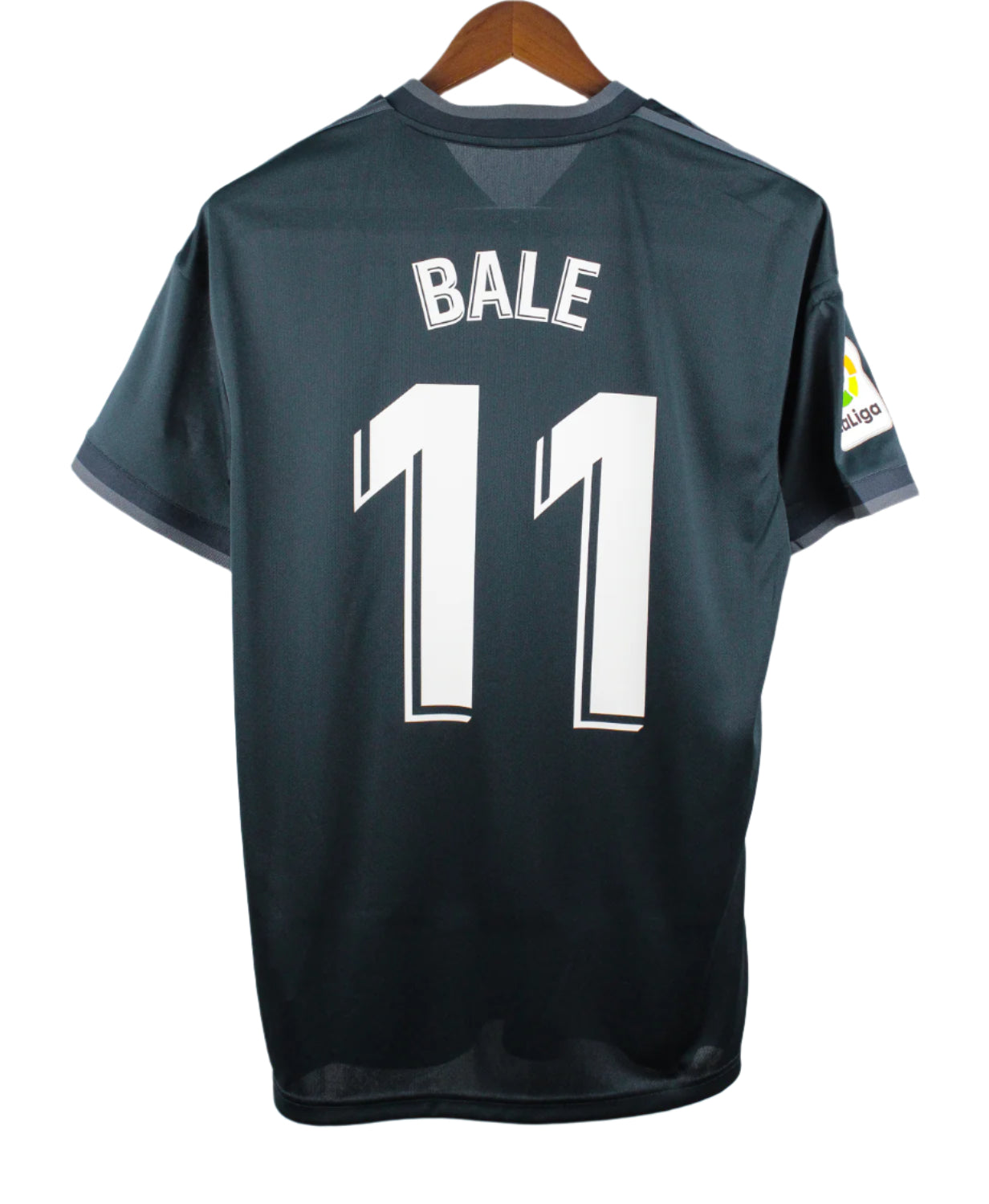 Real Madrid 2018-19 Bale Away Kit (M) – Saturdays Football