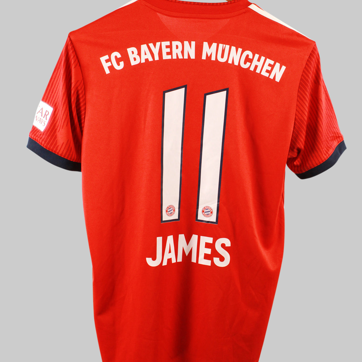 Bayern Munich 2018-19 James Home Kit (S)