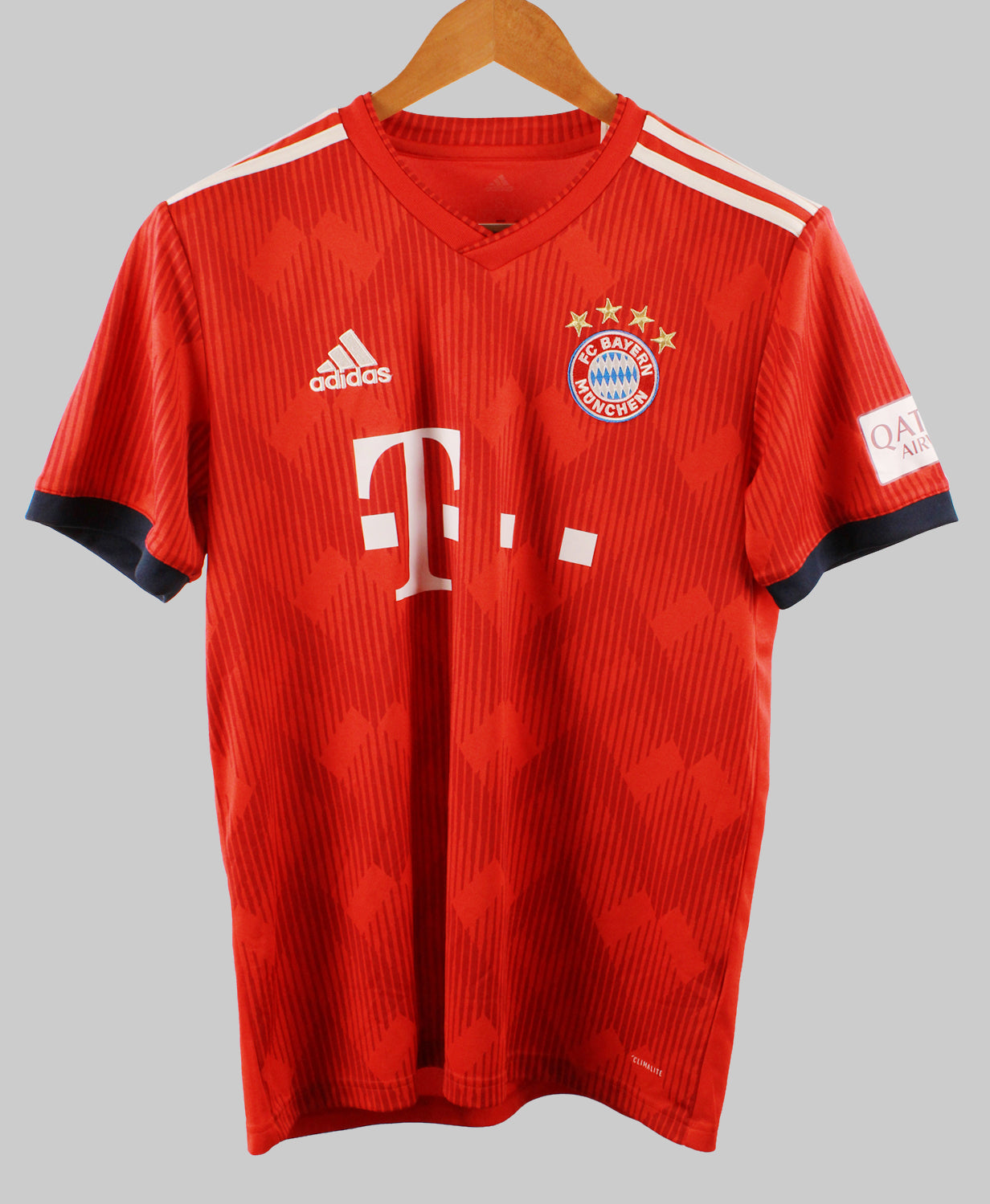 Bayern Munich 2018-19 James Home Kit (S)