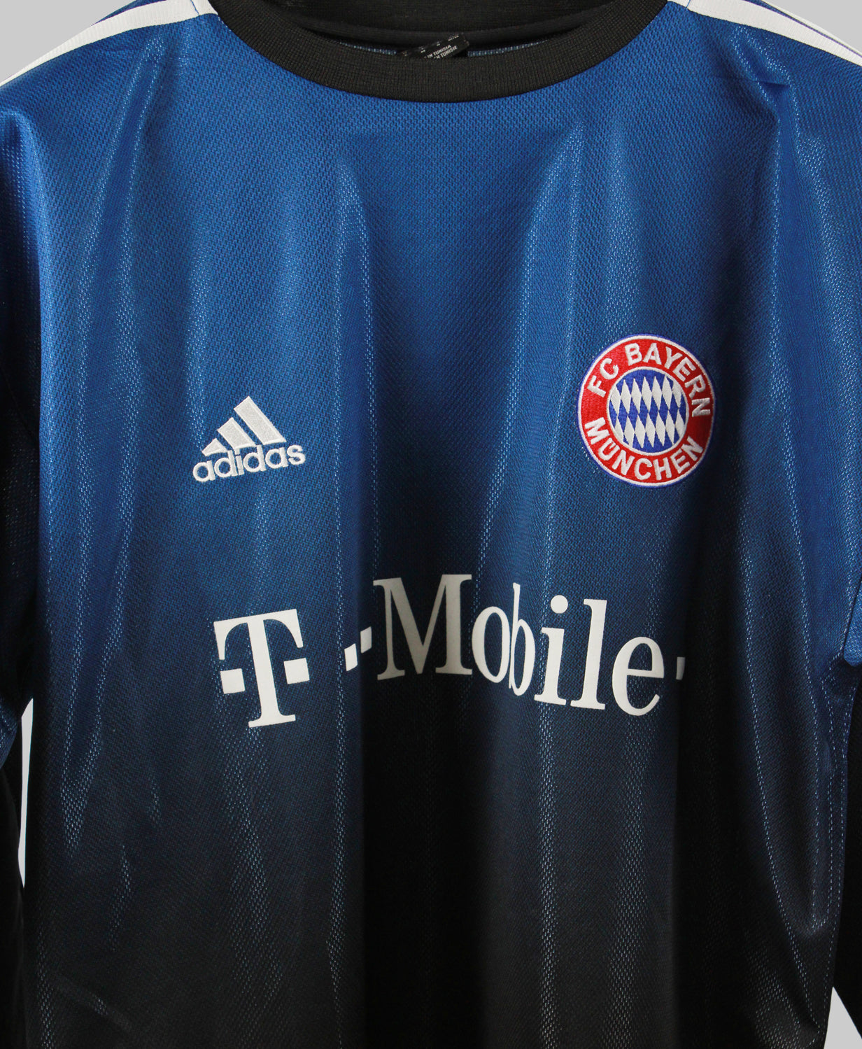 Bayern Munich 2002-03 Kahn Goalkeeper Kit (M)