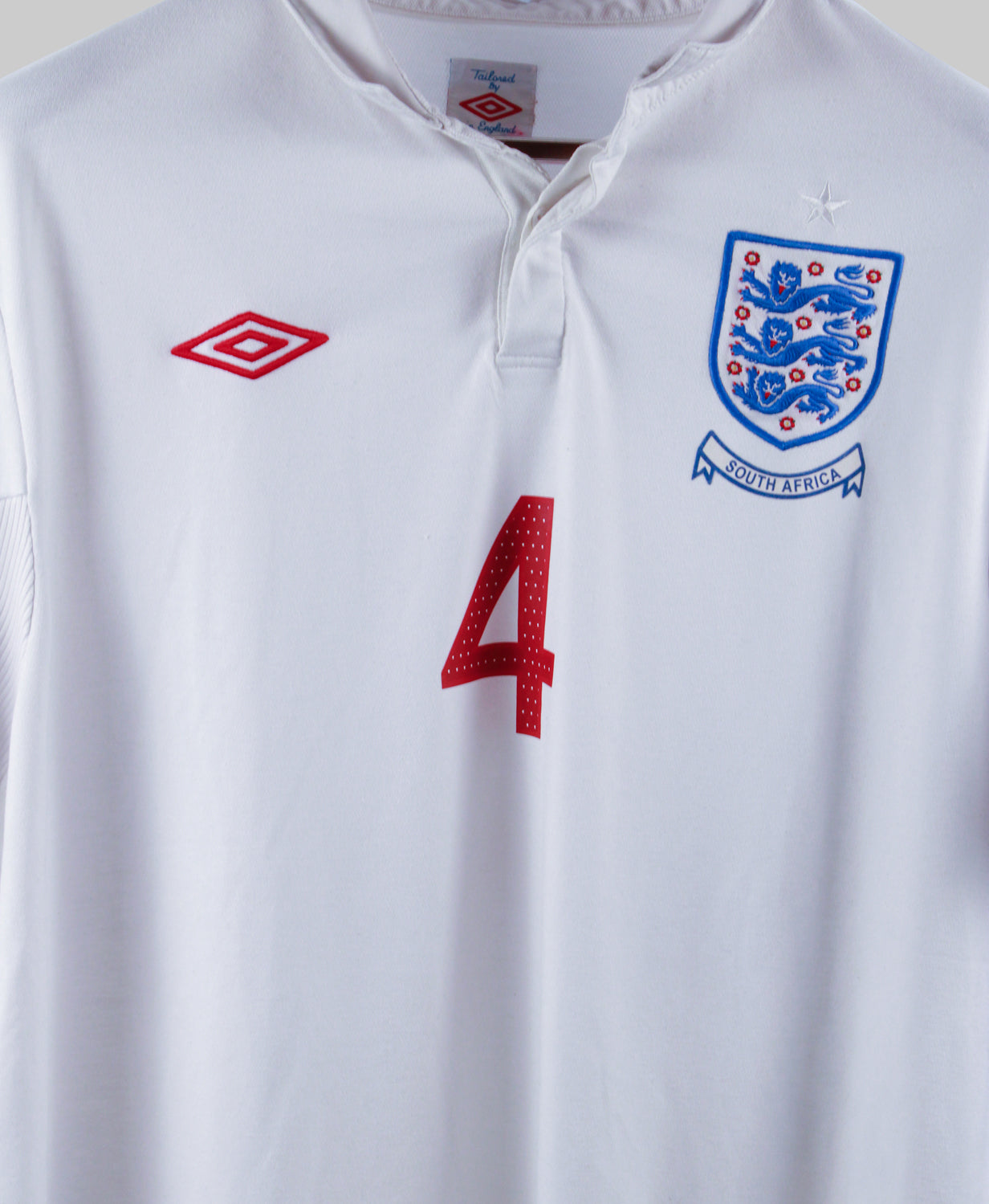 England 2010-11 Gerrard Home South Africa Kit  (XL)