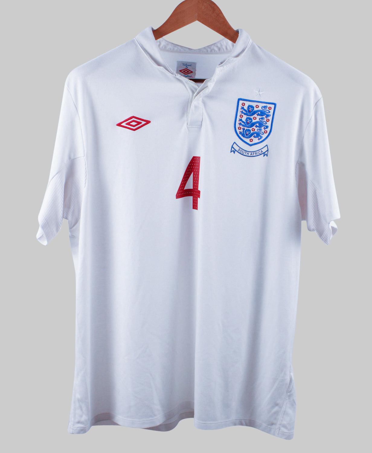 England 2010-11 Gerrard Home South Africa Kit  (XL)