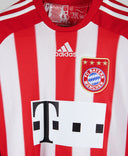 Bayern Munich 2010-11 Kroos Home Kit (YXL)