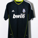 Real Madrid 2010-11 Ozil Away Kit (M)
