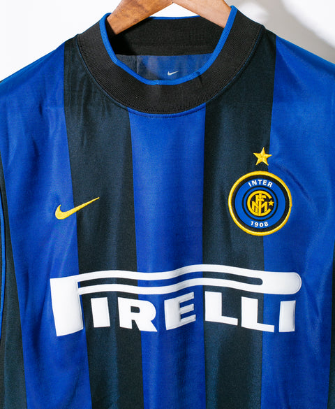 Inter Milan 2000-01 Ronaldo Home Kit (L)