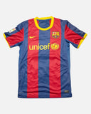 Barcelona 2010-11 Messi home vintage football shirt, size Medium — Nike, front.