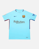 Barcelona 2017-18 Messi away vintage football shirt, size Medium — Nike, front.