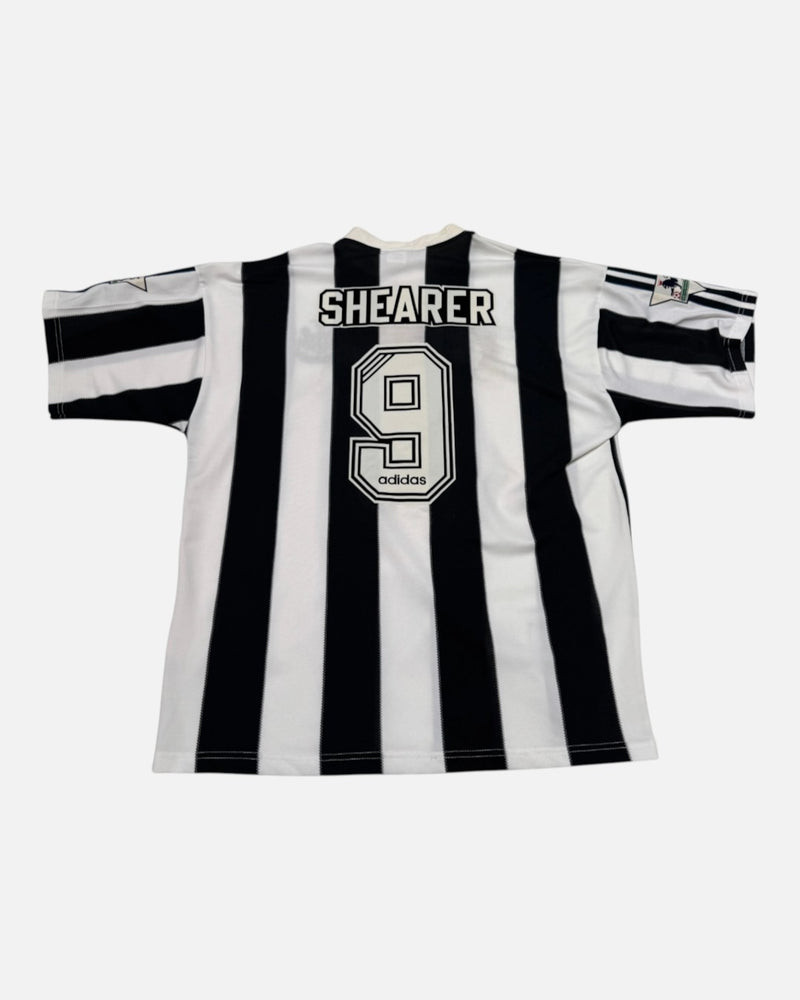 Newcastle United 1995-96 Shearer home vintage football shirt, size XL.