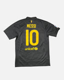 Barcelona 2011-12 Messi away vintage football shirt, size Large — Nike, back.