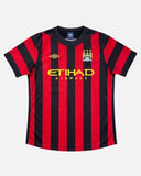 Manchester City 2011-12 Yaya Toure away vintage football shirt, size Large — Umbro, front.