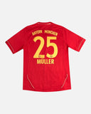 Bayern Munich 2011-12 Muller Home Kit (Large) - back