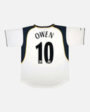 Liverpool 2001-02 Owen away vintage football shirt, size Medium — Reebok, back.