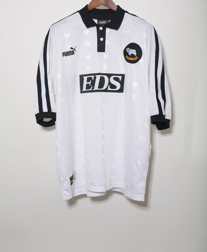 Derby County 1998-99 Wanchope Home Kit (2XL)