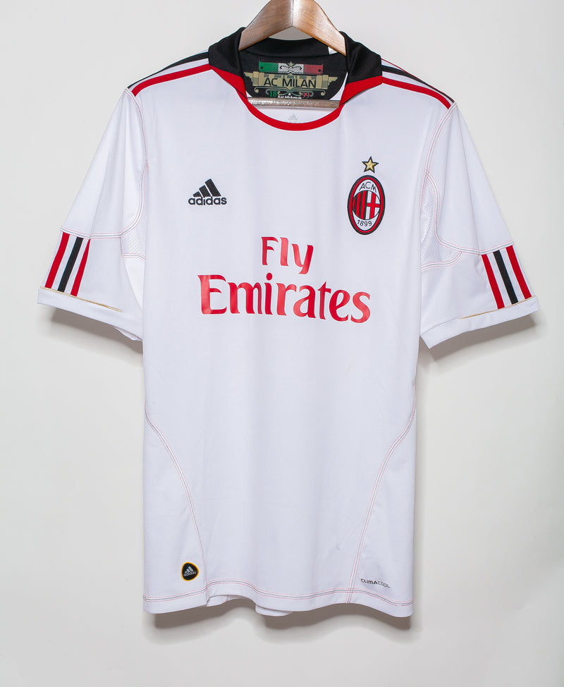 AC Milan 2010 11 Robinho Away Kit L