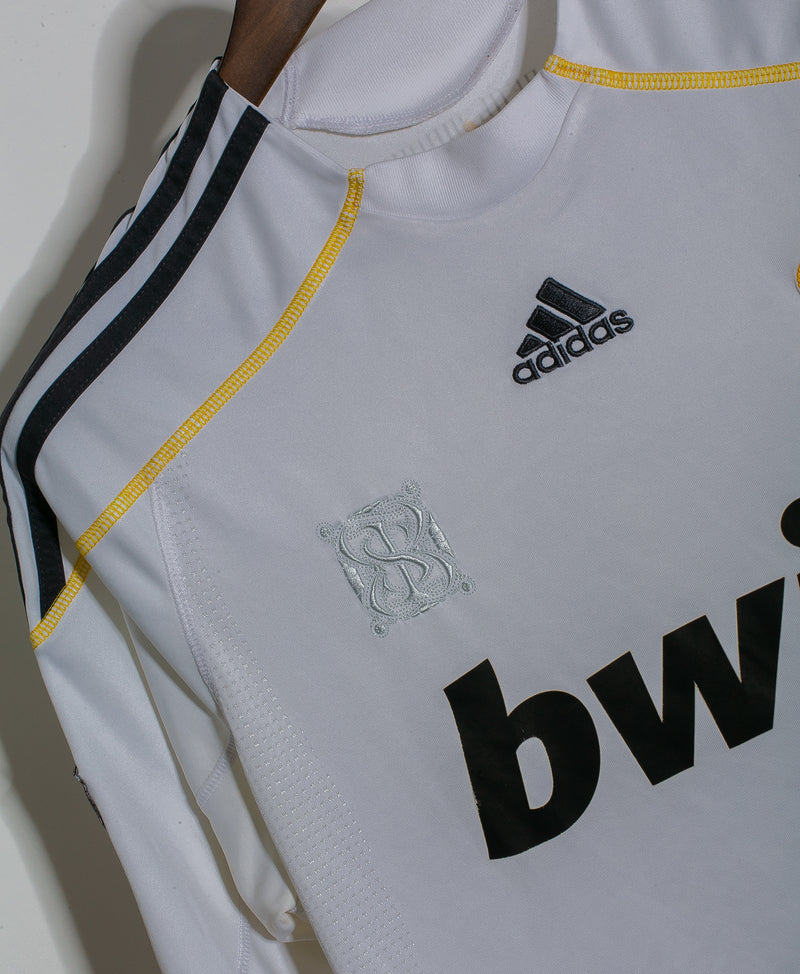 Real Madrid 2009/10 Ronaldo Home Kit (XL) – ONSIDE