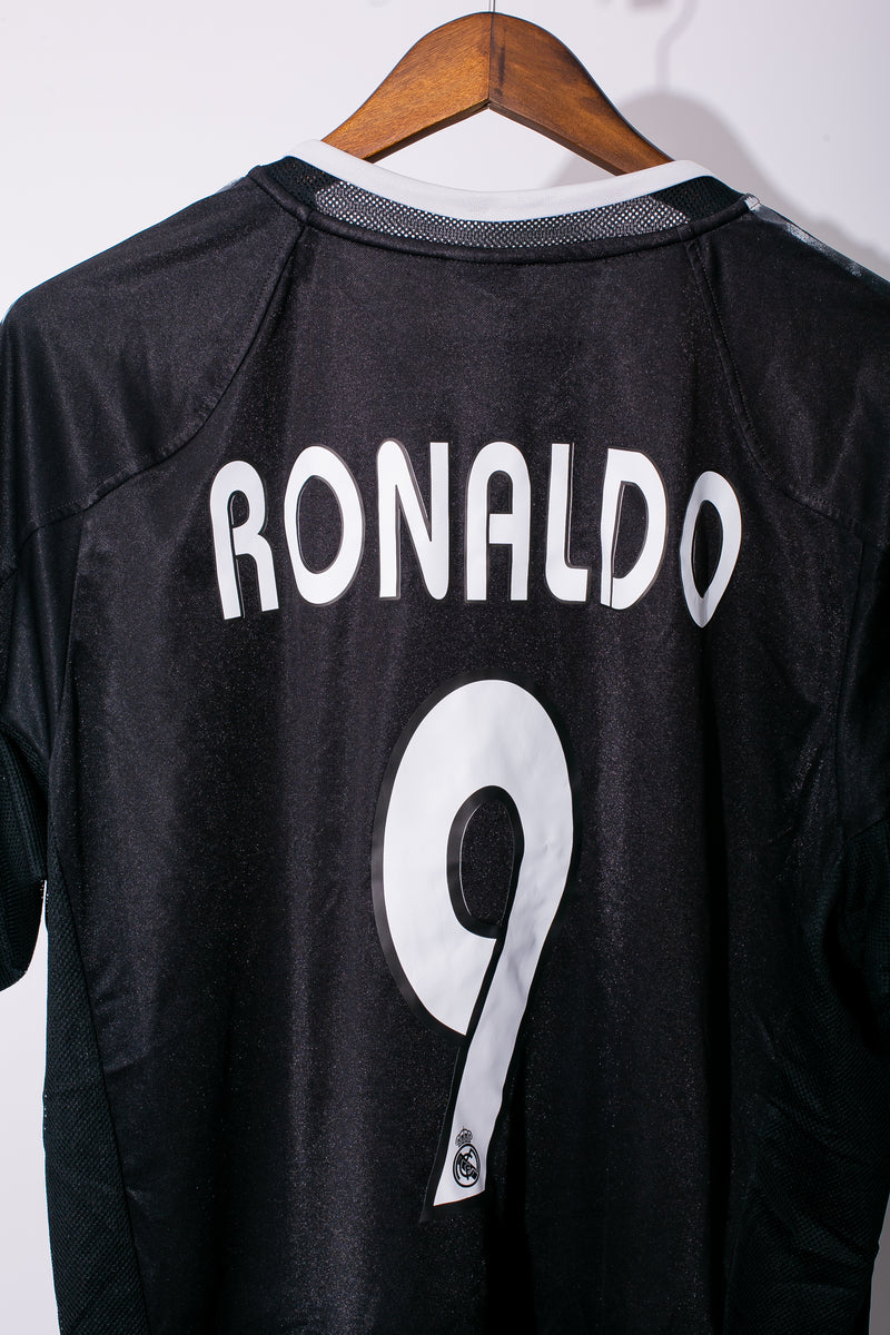 Real Madrid 2005 Ronaldo Away Kit