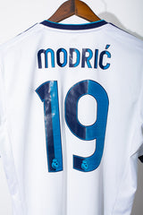 Real Madrid 2012 Modric Home Kit ( L )