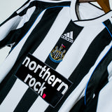 Newcastle 2009-10 Home Kit (L)