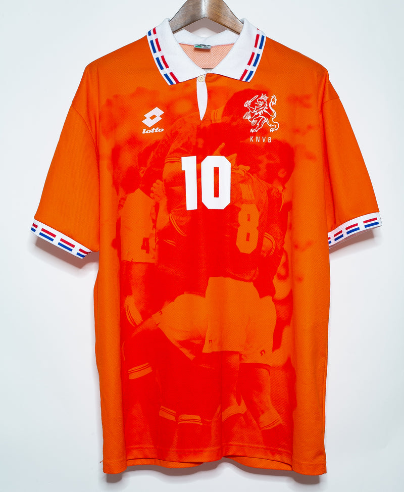 Netherlands 1996 Bergkamp Home Kit (XL)