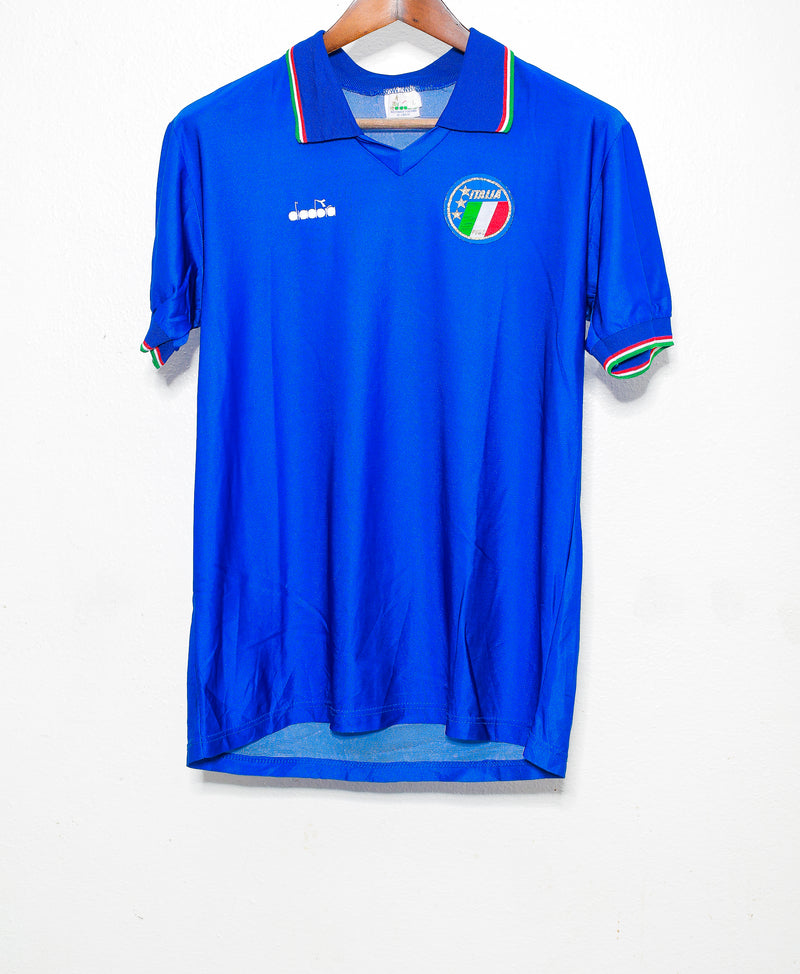 Italy 1986 Home ( L )