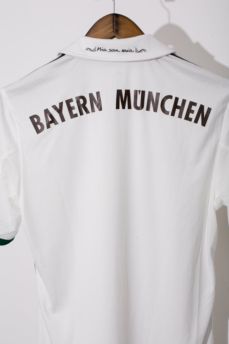 Bayern Munich 2013 AWAY Kit (S)